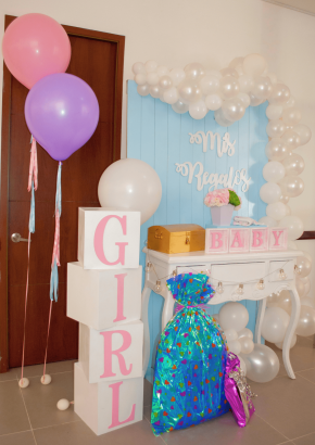 1_Decoración para mesa de regalos de baby shower-min