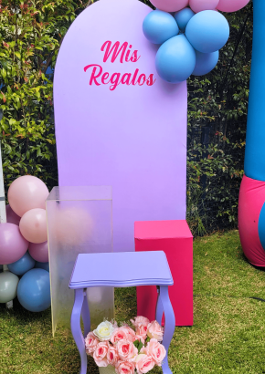 4_Elementos decorativos para la zona de regalos en eventos infantiles-min